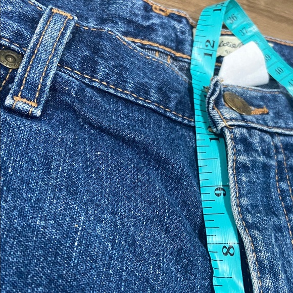 Eddie Bauer Women's Blue Jean Shorts - Picture 4 of 6